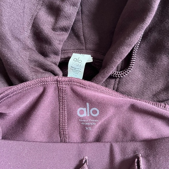 Alo Yoga set - Bae hoodie & 7/8 high waist legging - Picture 3 of 4